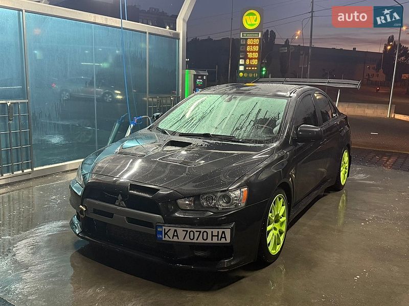 Седан Mitsubishi Lancer Evolution 2008 в Киеве Седан Mitsubishi Lancer Evolution 2008 в Киеве