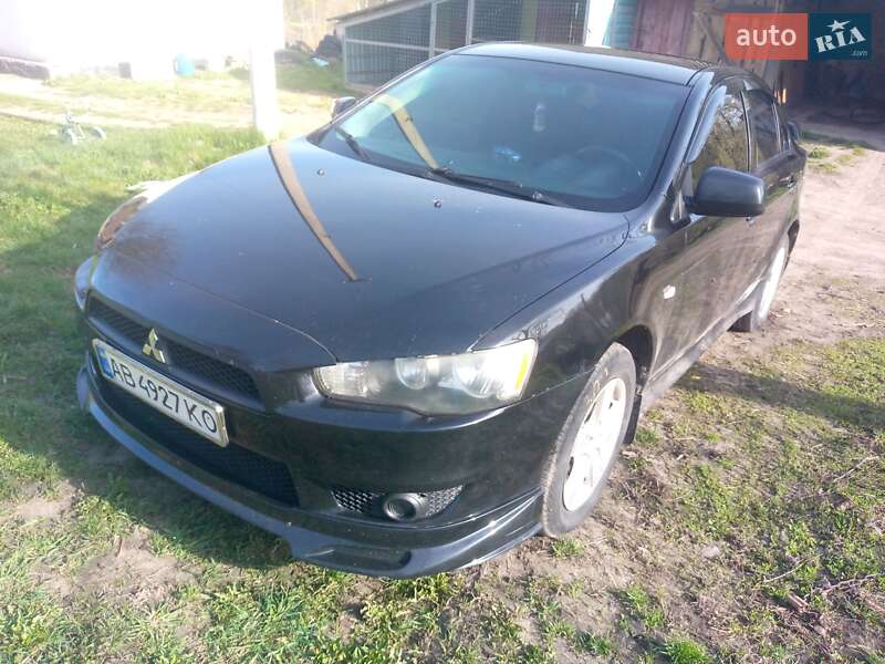 Седан Mitsubishi Lancer 2007 в Липовце