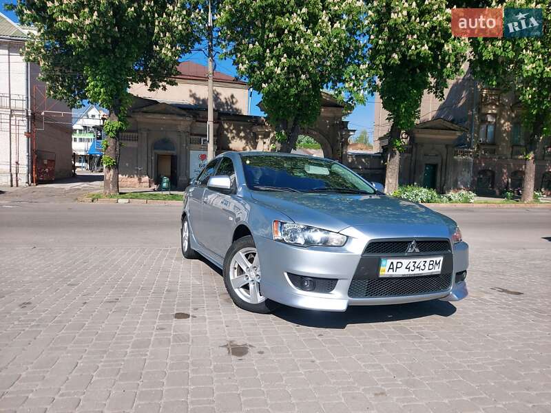 Седан Mitsubishi Lancer 2009 в Запорожье