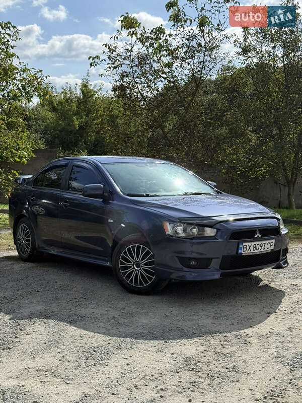 Седан Mitsubishi Lancer 2007 в Изяславе
