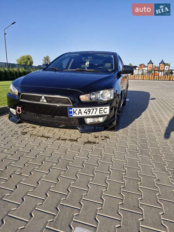 Седан Mitsubishi Lancer 2009 в Виннице