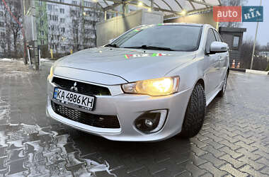 Седан Mitsubishi Lancer 2015 в Хмельницком