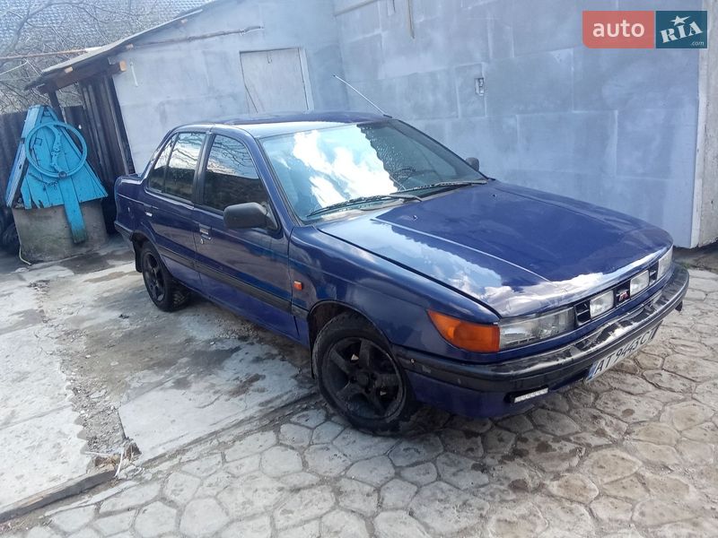 Седан Mitsubishi Lancer 1991 в Львове