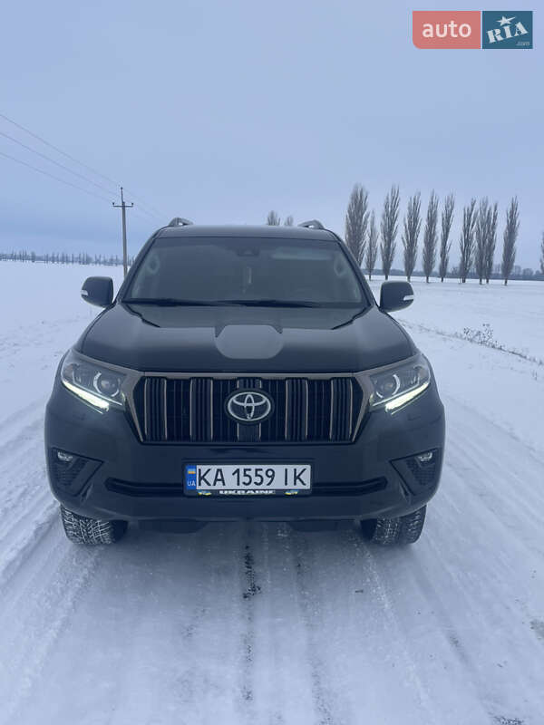 Внедорожник / Кроссовер Toyota Land Cruiser Prado 2022 в Новоархангельске