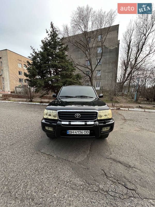 Позашляховик / Кросовер Toyota Land Cruiser 1999 в Білгороді-Дністровському