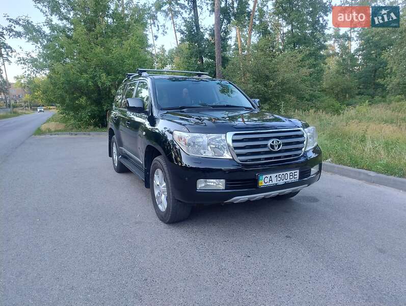 Внедорожник / Кроссовер Toyota Land Cruiser 2011 в Черкассах