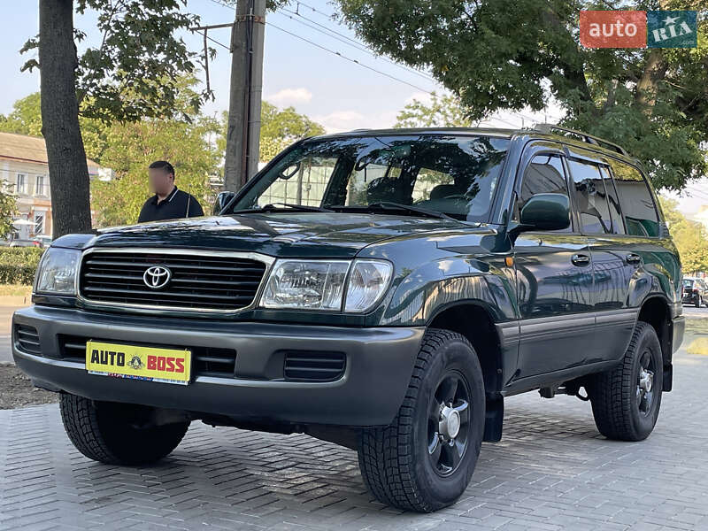 Внедорожник / Кроссовер Toyota Land Cruiser 2001 в Николаеве