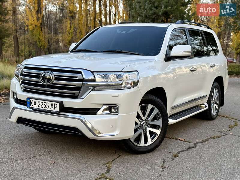 Внедорожник / Кроссовер Toyota Land Cruiser 2016 в Киеве Внедорожник / Кроссовер Toyota Land Cruiser 2016 в Киеве