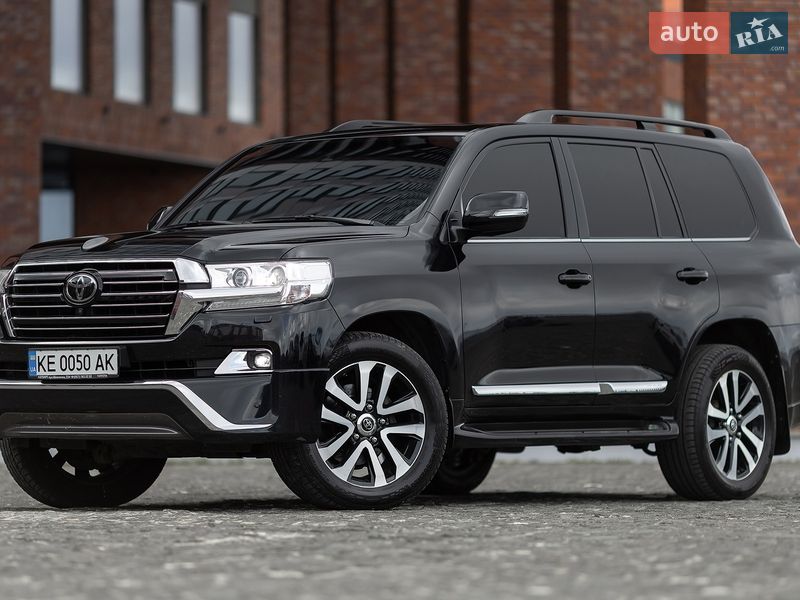 Позашляховик / Кросовер Toyota Land Cruiser 2016 в Дніпрі