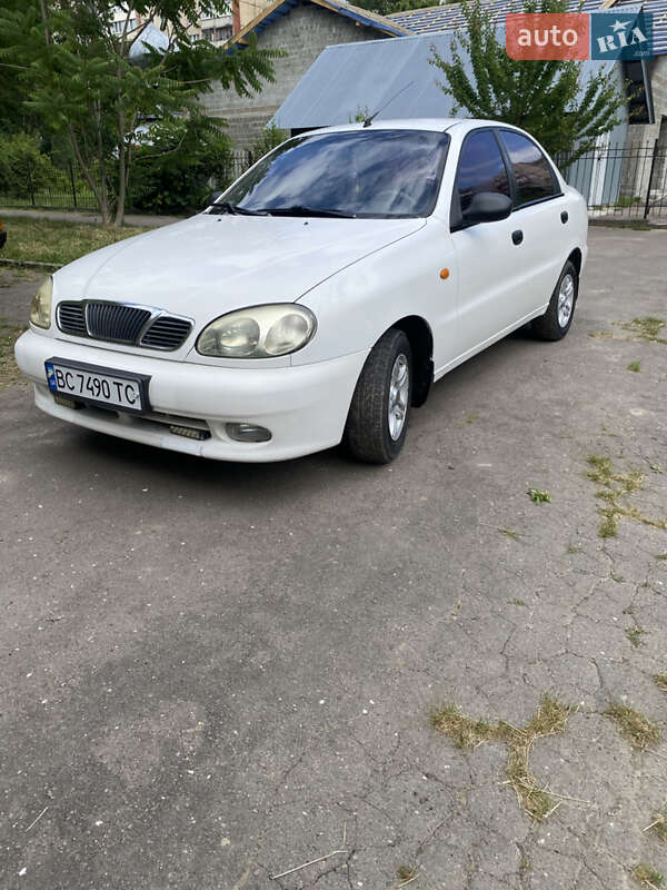Седан Daewoo Lanos 2003 в Львове