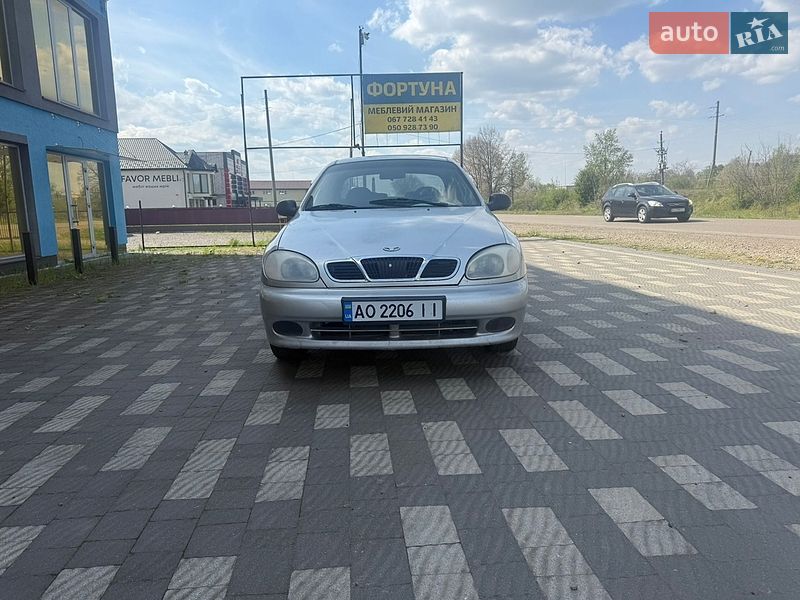 Седан Daewoo Lanos 2000 в Тячеві