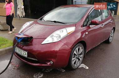 Хетчбек Nissan Leaf 2015 в Нетішині