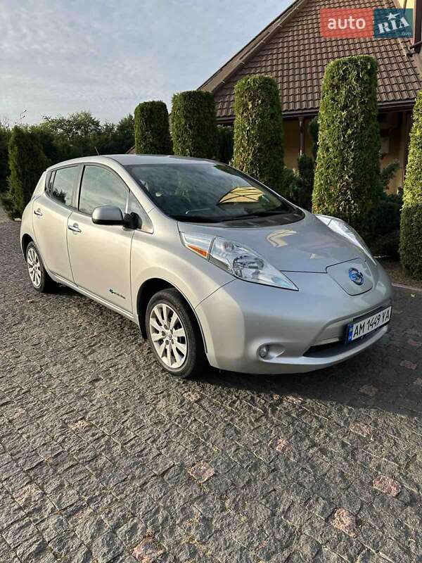 Хэтчбек Nissan Leaf 2016 в Житомире