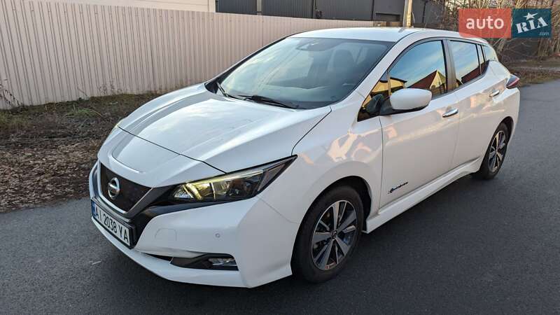 Хэтчбек Nissan Leaf 2018 в Виннице
