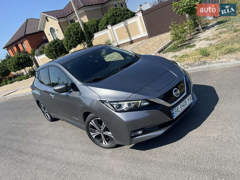 Хэтчбек Nissan Leaf 2018 в Николаеве