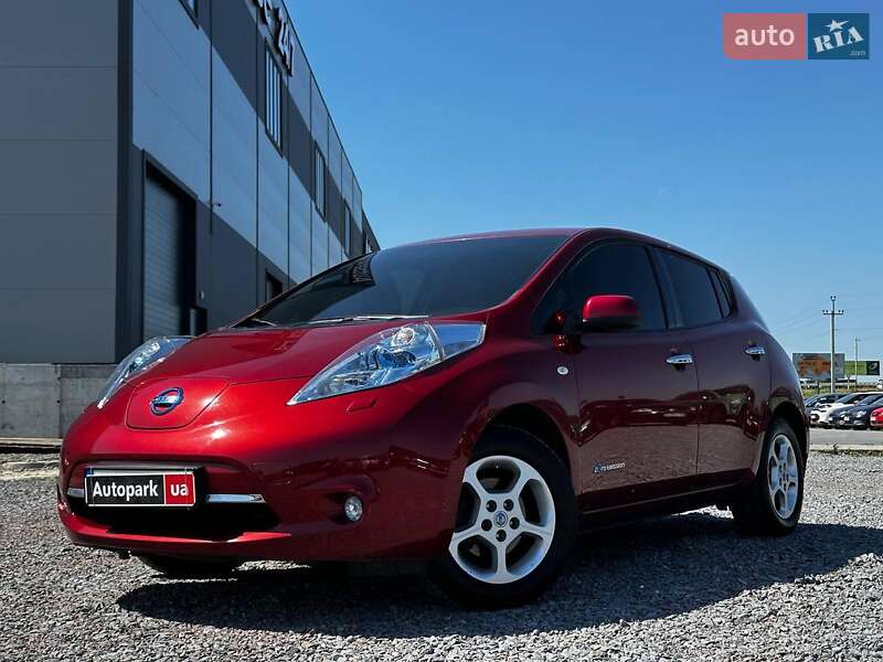 Хэтчбек Nissan Leaf 2012 в Львове Хэтчбек Nissan Leaf 2012 в Львове