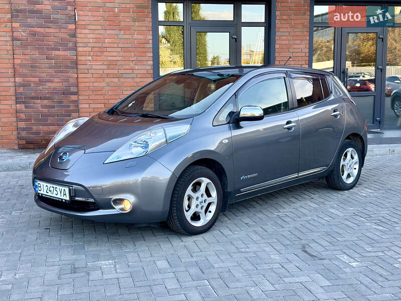 Хэтчбек Nissan Leaf 2014 в Кременчуге Хэтчбек Nissan Leaf 2014 в Кременчуге