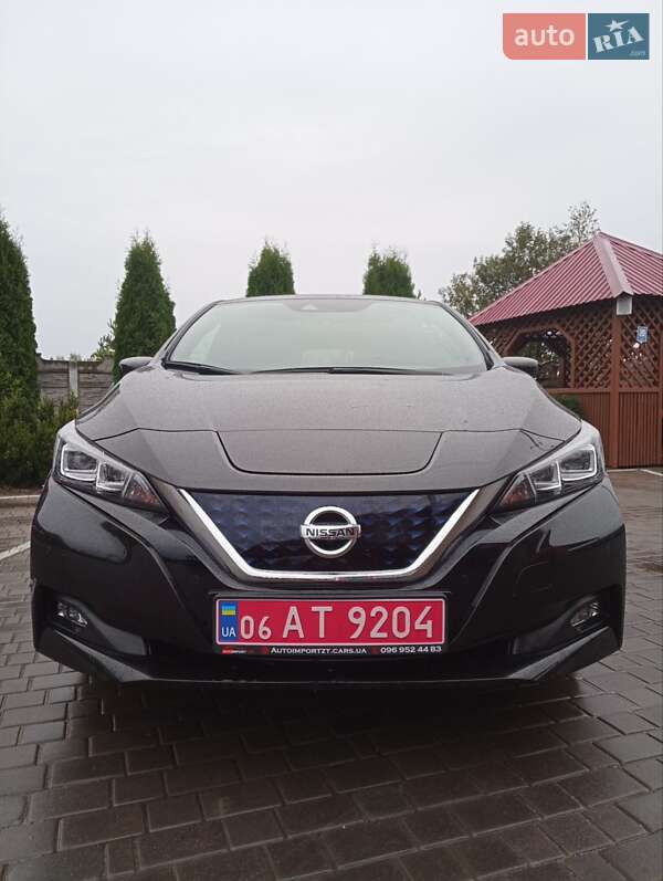 Хетчбек Nissan Leaf 2021 в Олевську