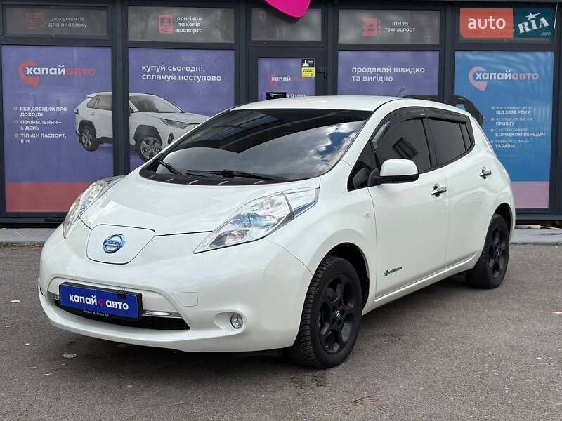 Хэтчбек Nissan Leaf 2012 в Виннице