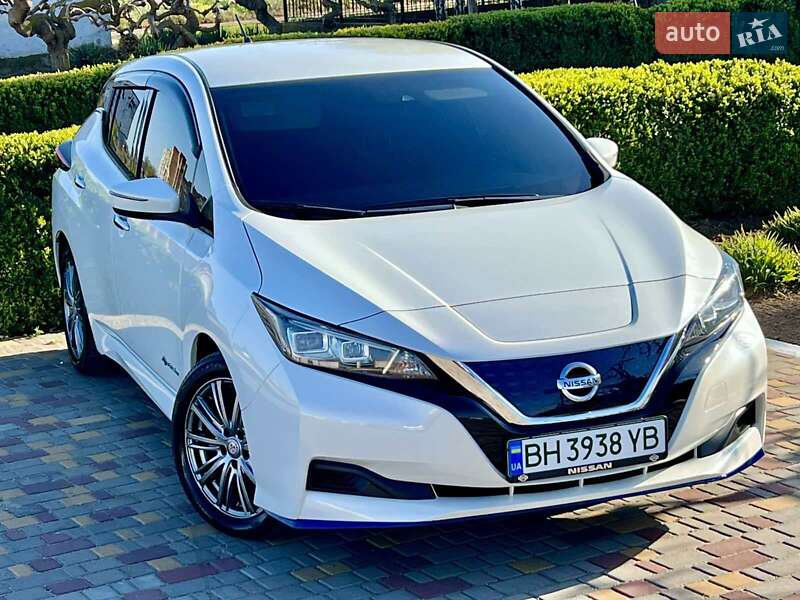 Хэтчбек Nissan Leaf 2018 в Белгороде-Днестровском Хэтчбек Nissan Leaf 2018 в Белгороде-Днестровском