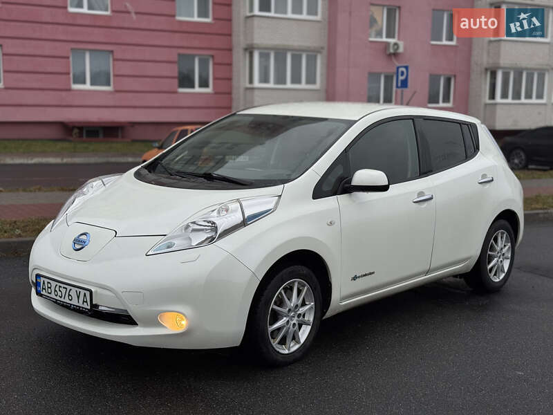 Хэтчбек Nissan Leaf 2015 в Виннице
