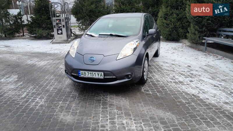 Хэтчбек Nissan Leaf 2014 в Виннице Хэтчбек Nissan Leaf 2014 в Виннице