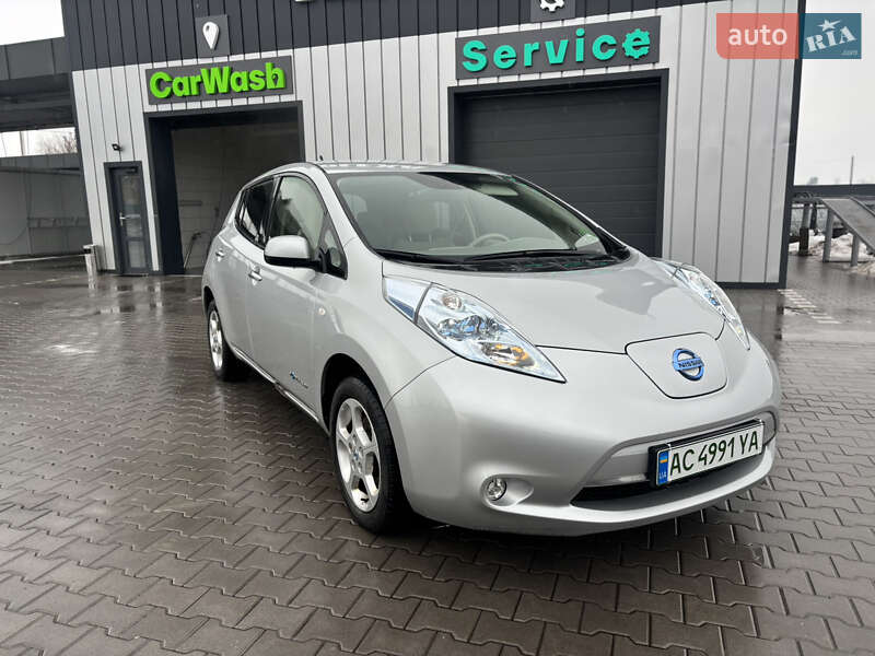 Хэтчбек Nissan Leaf 2012 в Владимире Хэтчбек Nissan Leaf 2012 в Владимире