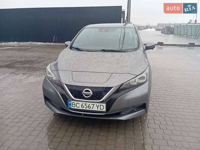 Хэтчбек Nissan Leaf 2021 в Львове Хэтчбек Nissan Leaf 2021 в Львове