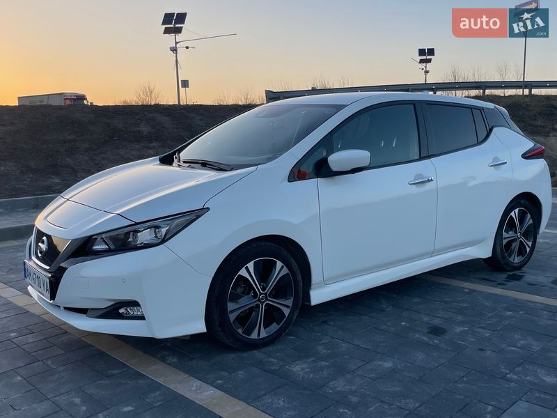 Хэтчбек Nissan Leaf 2021 в Звягеле