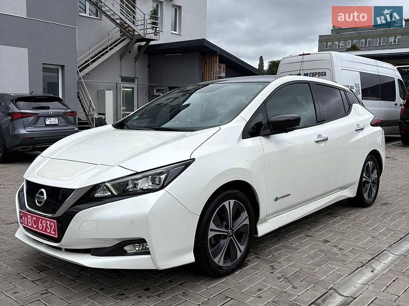 Хэтчбек Nissan Leaf 2018 в Ровно