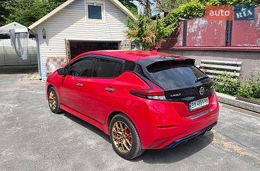 Хетчбек Nissan Leaf 2019 в Городку