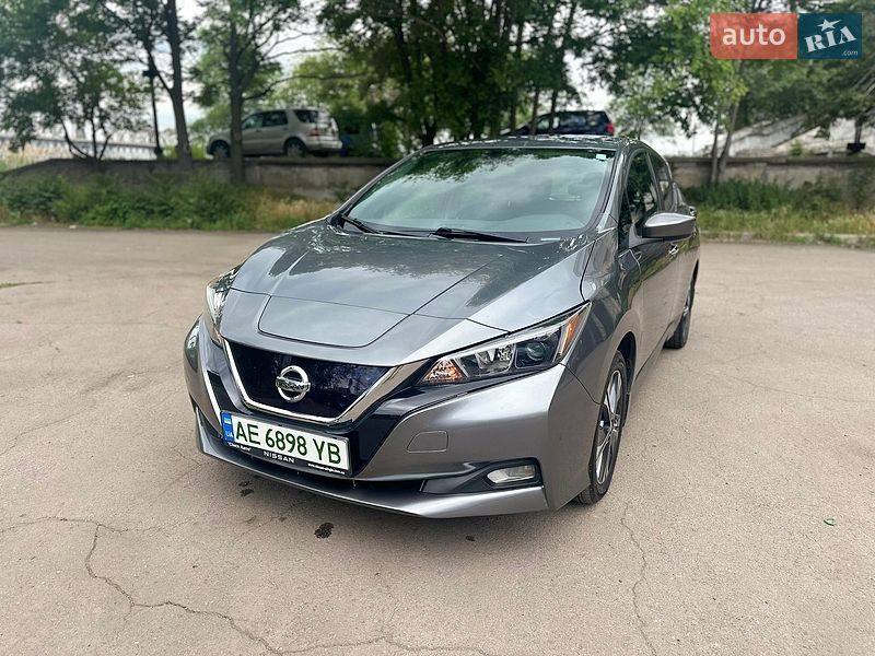 Хэтчбек Nissan Leaf 2020 в Днепре