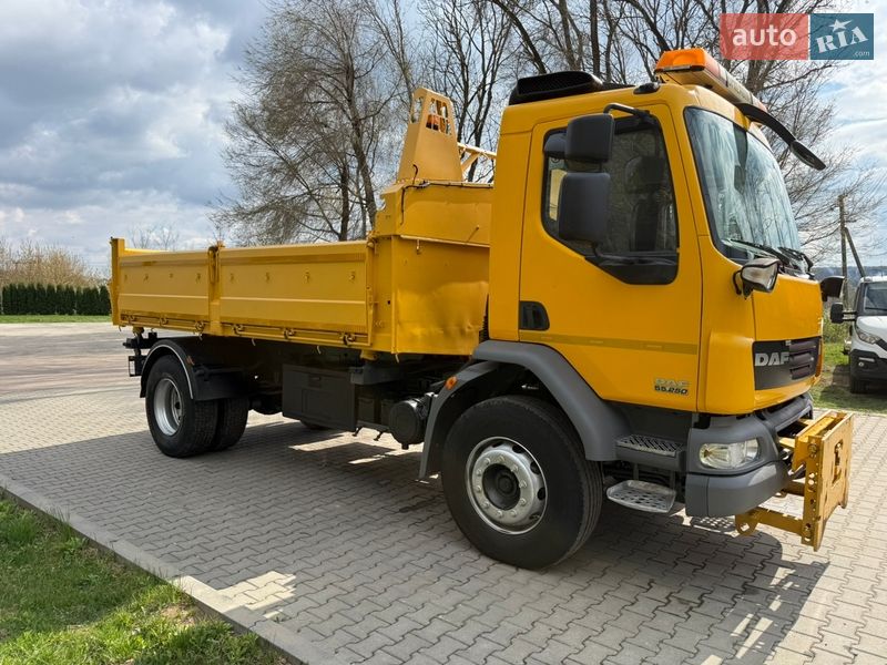 Самоскид DAF LF 2013 в Бучачі