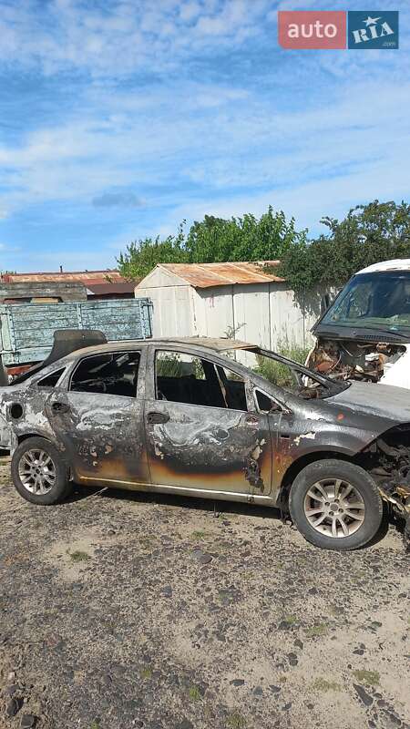 Седан Fiat Linea 2010 в Чигирине Седан Fiat Linea 2010 в Чигирине