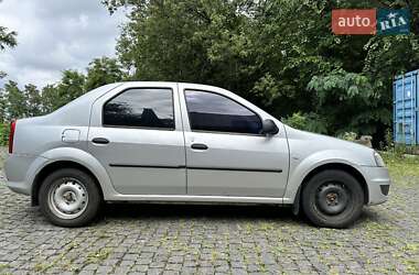 Седан Renault Logan 2011 в Києві