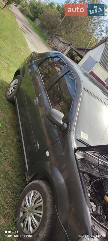 Седан Renault Logan 2009 в Полонном