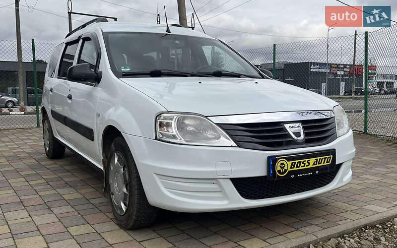 Седан Dacia Logan 2012 в Стрые