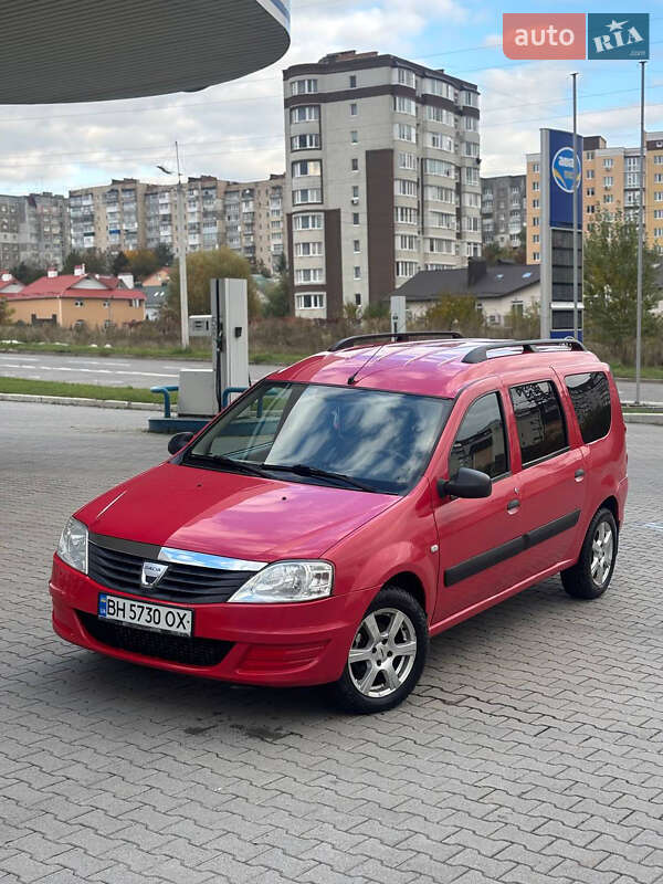 Седан Dacia Logan 2009 в Хмельницком