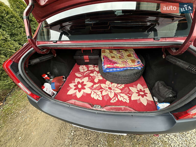 Седан Dacia Logan 2007 в Трускавці