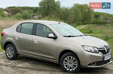 Седан Renault Logan 2015 в Полтаві