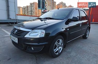 Седан Renault Logan 2012 в Києві