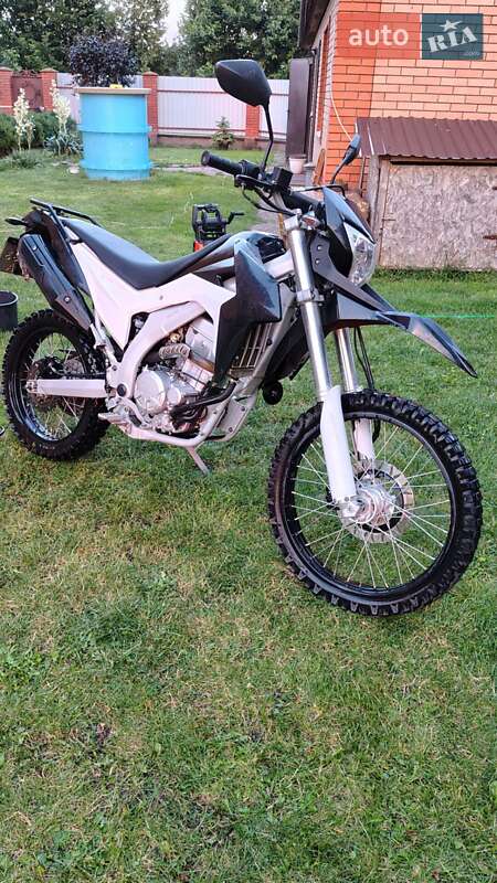 Мотоцикл Внедорожный (Enduro) Loncin LX300GY-A DS2 Pro 2022 в Конотопе Мотоцикл Внедорожный (Enduro) Loncin LX300GY-A DS2 Pro 2022 в Конотопе