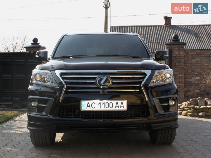Позашляховик / Кросовер Lexus LX 2014 в Луцьку