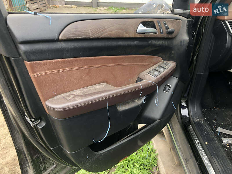 Внедорожник / Кроссовер Mercedes-Benz M-Class 2013 в Запорожье