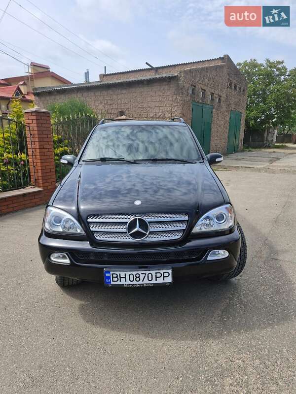 Внедорожник / Кроссовер Mercedes-Benz M-Class 2004 в Белгороде-Днестровском