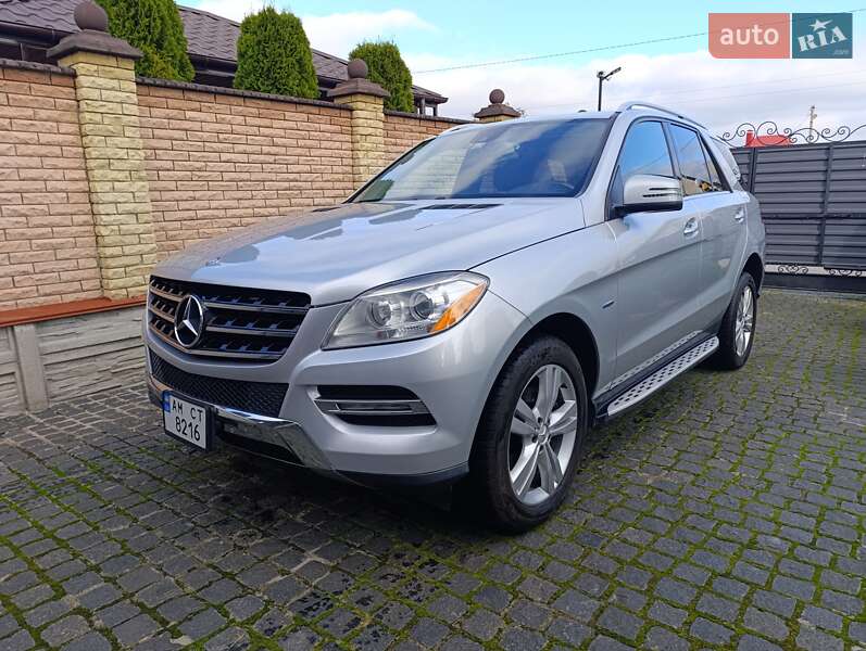 Внедорожник / Кроссовер Mercedes-Benz M-Class 2012 в Житомире