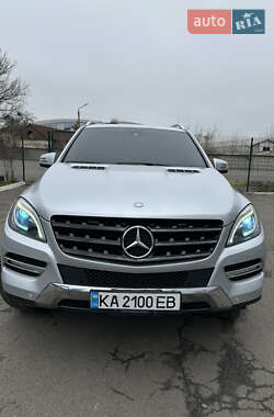 Позашляховик / Кросовер Mercedes-Benz M-Class 2012 в Києві
