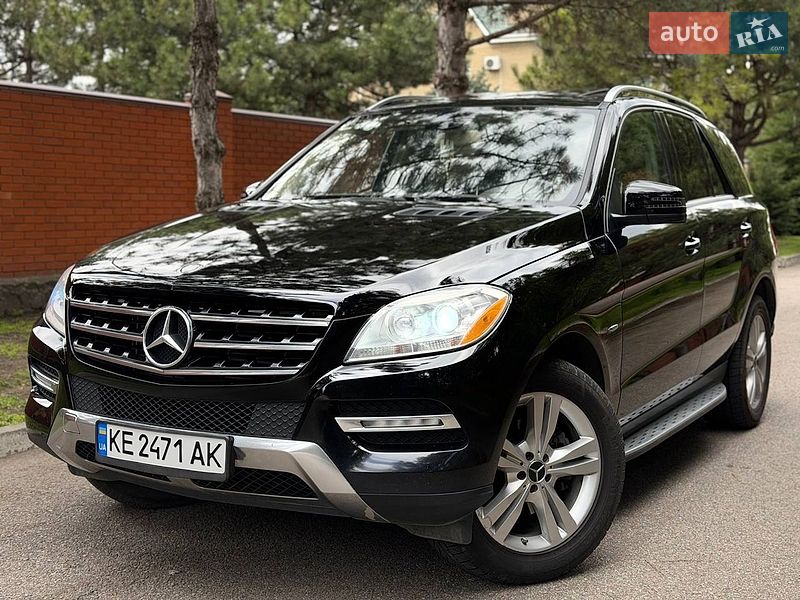 Внедорожник / Кроссовер Mercedes-Benz M-Class 2012 в Днепре