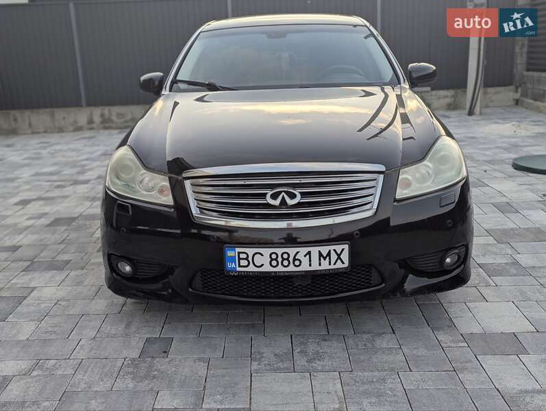 Седан Infiniti M35 2008 в Трускавце