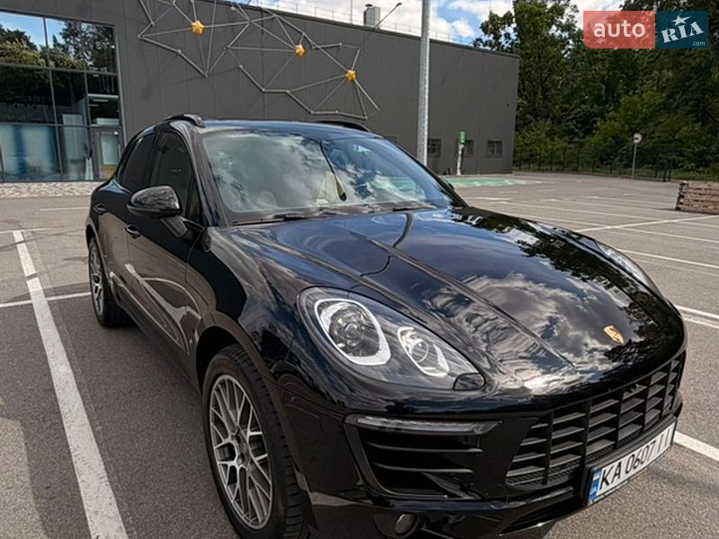 Внедорожник / Кроссовер Porsche Macan 2017 в Киеве